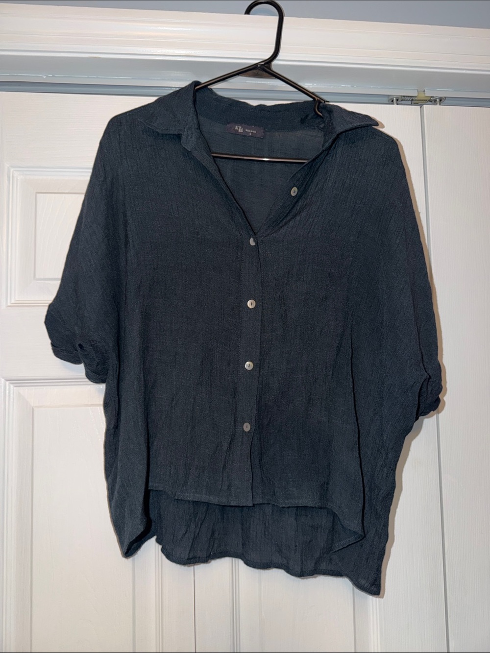 Lightweight navy Button-Front Women's Top